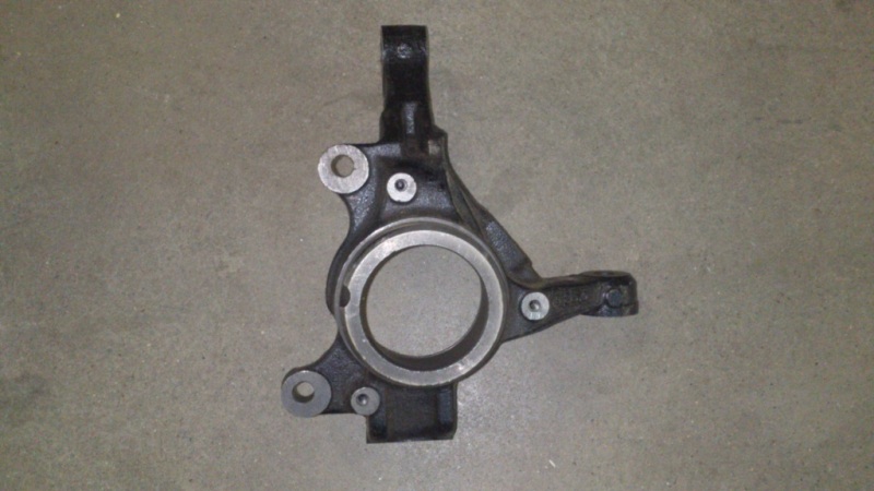 картинка КУЛАК ПОВОРОТНЫЙ ПРАВЫЙ (ABS) F3, F3R 10136440-00  10025820