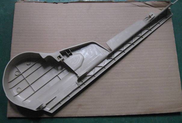 НАКЛАДКА ПЕРЕДНЕГО ЛЕВОГО СИДЕНЬЯ НАРУЖНАЯ ЛЕВАЯ F-3   17.06.1100F3004