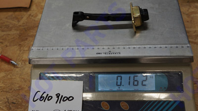 картинка ОГРАНИЧИТЕЛЬ ОТКРЫВАНИЯ ДВЕРИ ПЕР LF -- не разобрано 2 C6109100