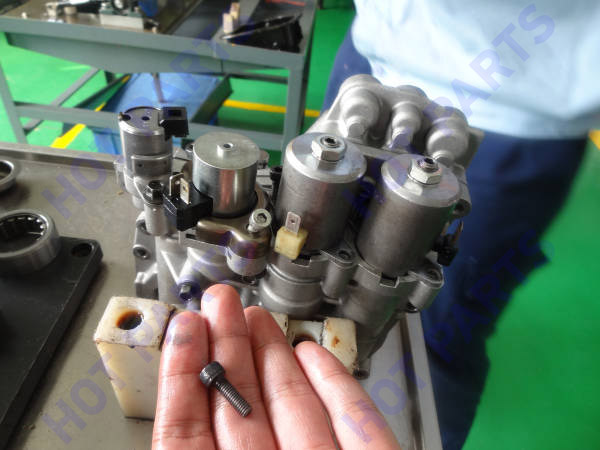 картинка Screw -- не разобрано 2 Q218B0516T